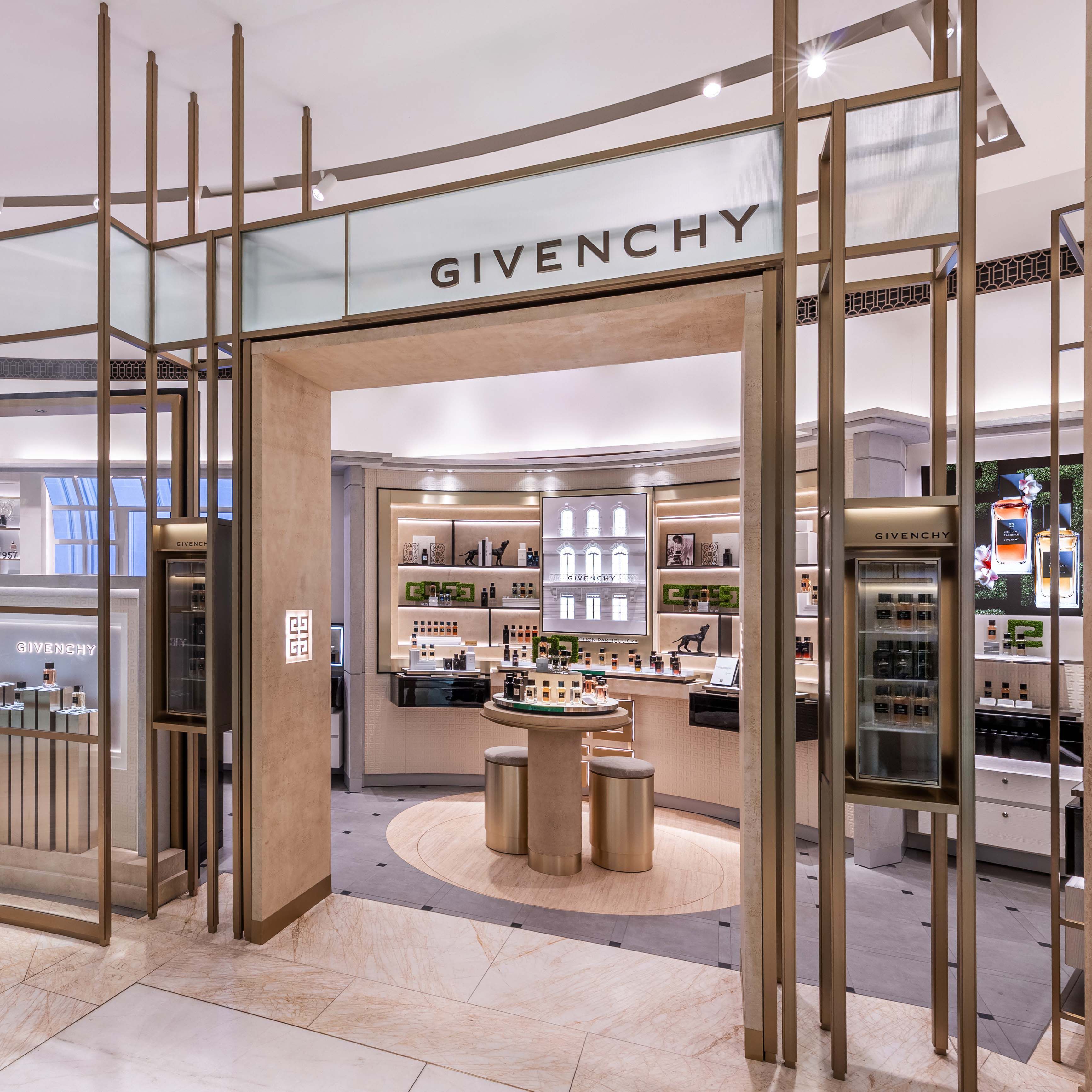 ド ジバンシイ タパジュール - オーデパルファム | Givenchy Beauty